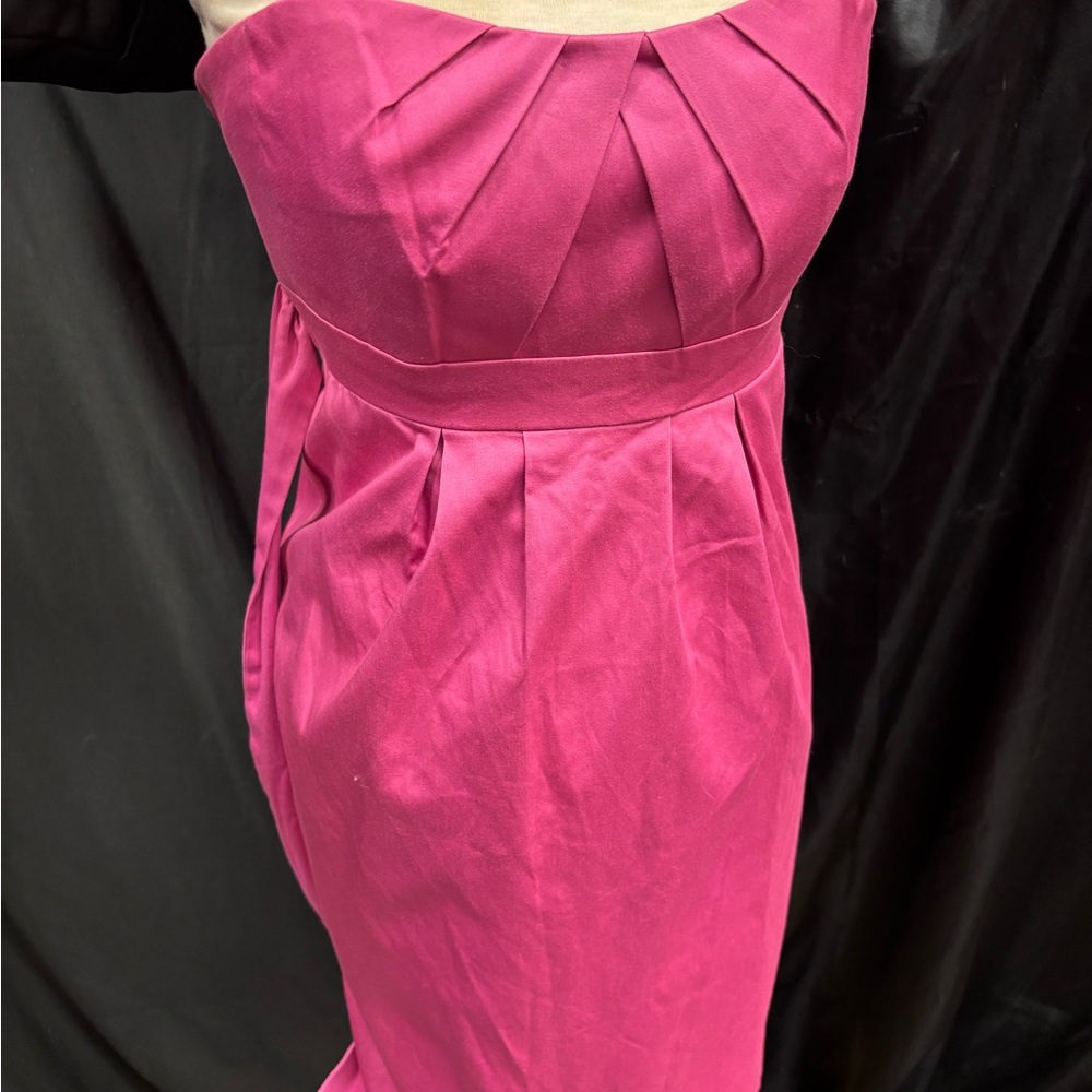 Alfred‎ Angelo Pink and White Fabric
